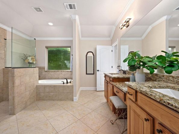 30011 Edgewood DR, Georgetown TX 78628
