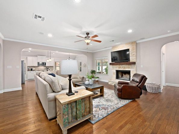 30011 Edgewood DR, Georgetown TX 78628
