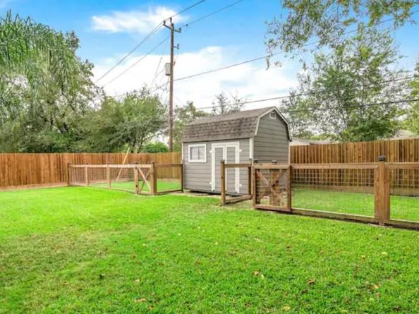 4709 Lido LN, Houston TX 77092