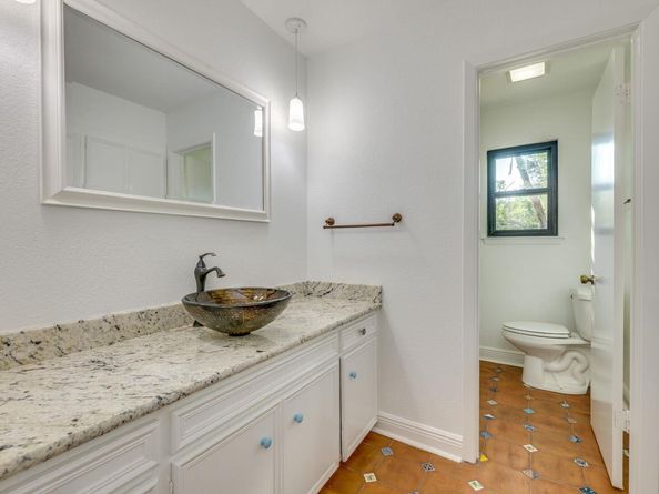 10701 Glass Mountain TRL, Austin TX 78750