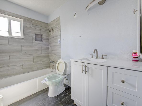 1306 E Saint Johns Ave, Austin TX 78752