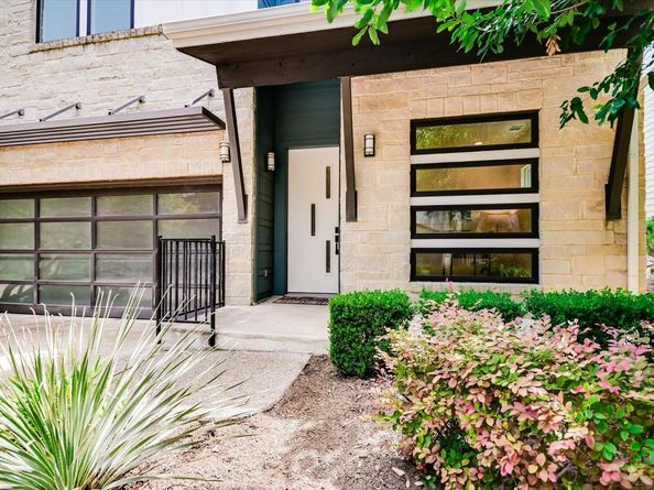 2807 Del Curto RD J, Austin TX 78704