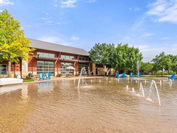 110 Pennybacker LN, Lakeway TX 78738