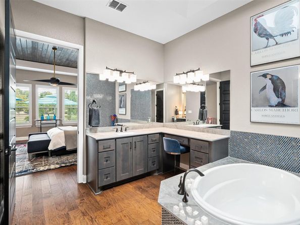 209 Cimarron Hills TRL E, Georgetown TX 78628