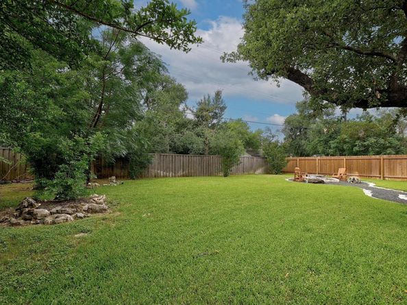 9417 Longvale DR, Austin TX 78729