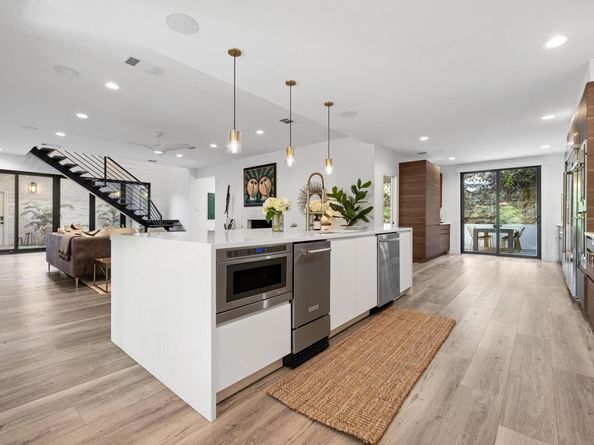 6103 Twin Ledge DR, Austin TX 78731
