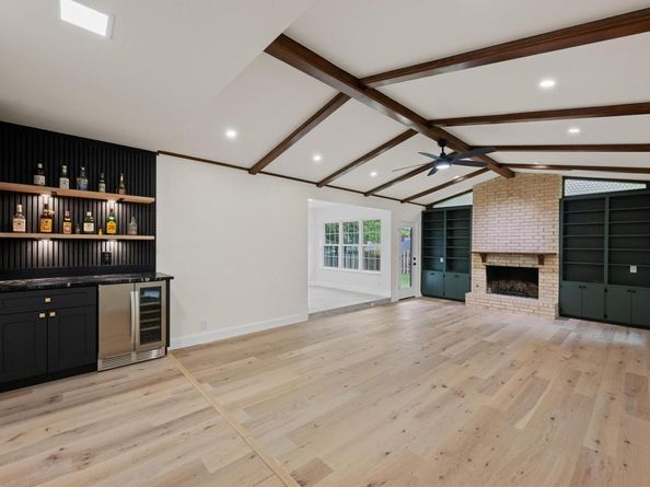 8909 Laurel Grove DR, Austin TX 78758