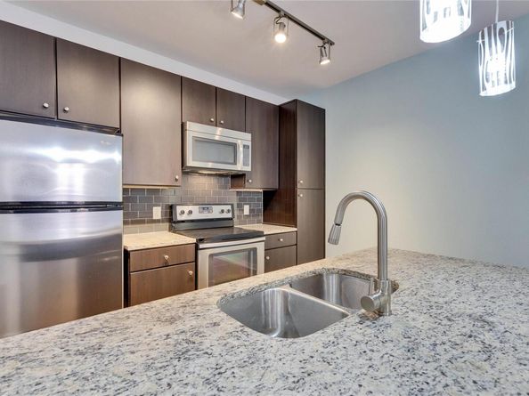 1900 Barton Springs RD 3039, Austin TX 78704