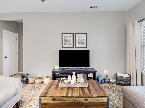 18508 Lakehead CIR, Point Venture TX 78645