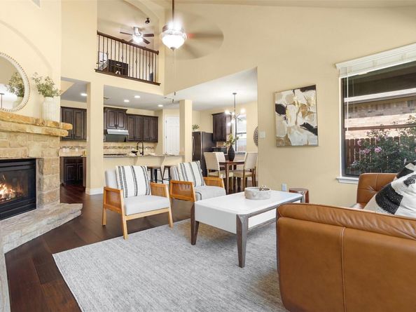 121 E Adelanta PL, Round Rock TX 78681