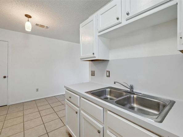 4307 S 1st ST 104, Austin TX 78745