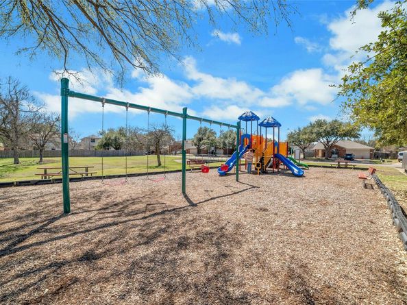 2011 Buckley LN, Round Rock TX 78664