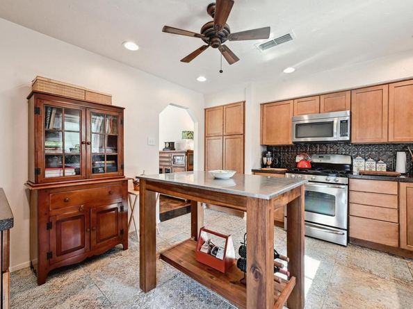 4711 Fieldstone DR, Austin TX 78735