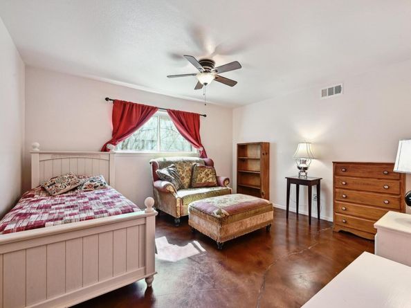 4711 Fieldstone DR, Austin TX 78735