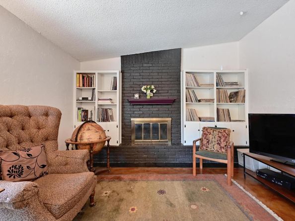 4711 Fieldstone DR, Austin TX 78735