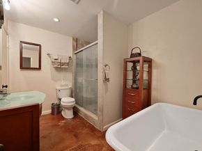 4711 Fieldstone DR, Austin TX 78735