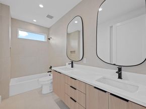 1409 Valleyridge DR B, Austin TX 78704