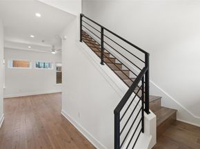 4020 Valley View RD B, Austin TX 78704