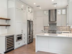 4020 Valley View RD B, Austin TX 78704