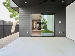 412 Hackberry LN 2, Austin TX 78753