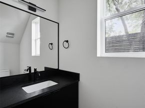 412 Hackberry LN 2, Austin TX 78753