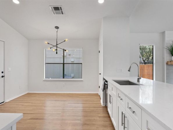3905 Danli LN, Austin TX 78749