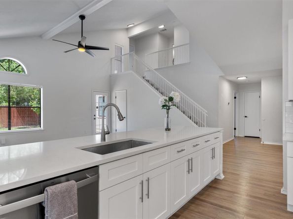 3905 Danli LN, Austin TX 78749