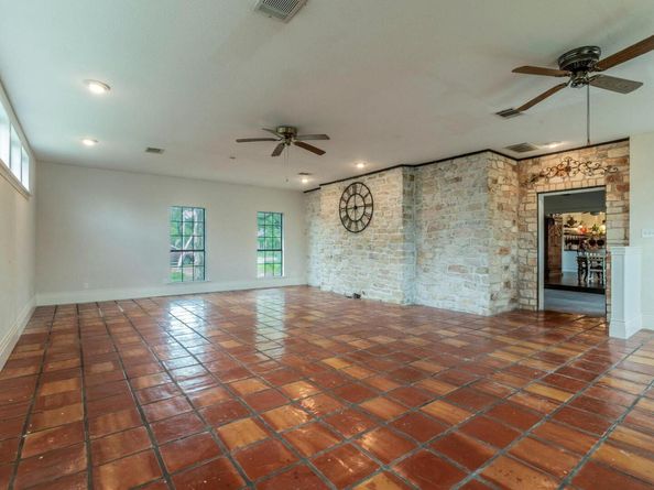 4204 Deer Tract ST, Round Rock TX 78681