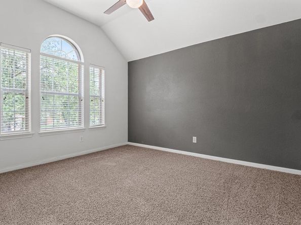 8613 Glen Canyon DR, Round Rock TX 78681
