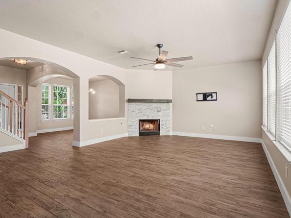 8613 Glen Canyon DR, Round Rock TX 78681