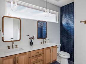 1180 Ridgeway DR 2, Austin TX 78702