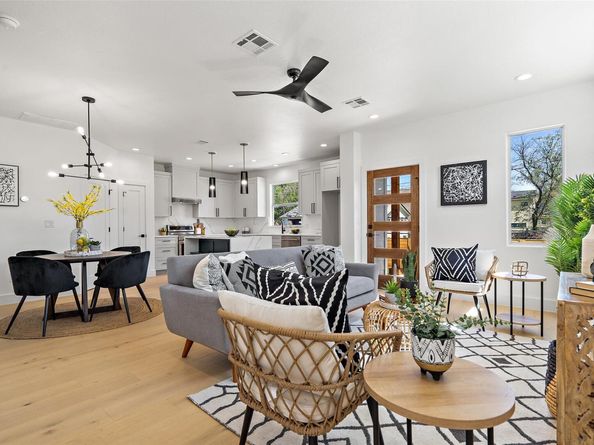 1212 Poquito ST, Austin TX 78702