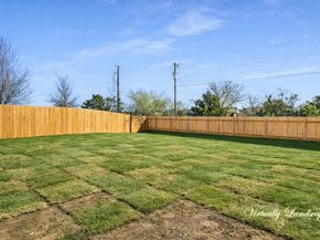 511-513 Lion DR, Leander TX 78641