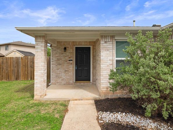 105 Stanford DR, Leander TX 78641