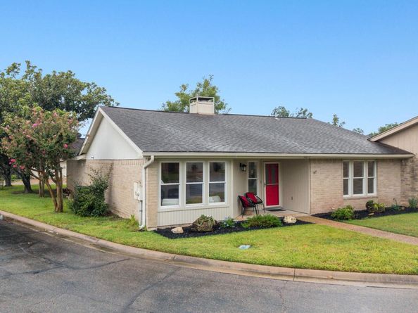 11127 Pinehurst DR E, Austin TX 78747