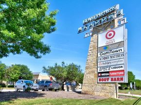 808 Minturn LN, Austin TX 78748