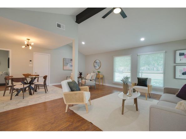 3203 Foster LN, Austin TX 78757