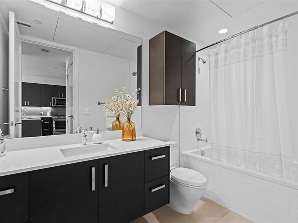 222 West Ave 1404, Austin TX 78701