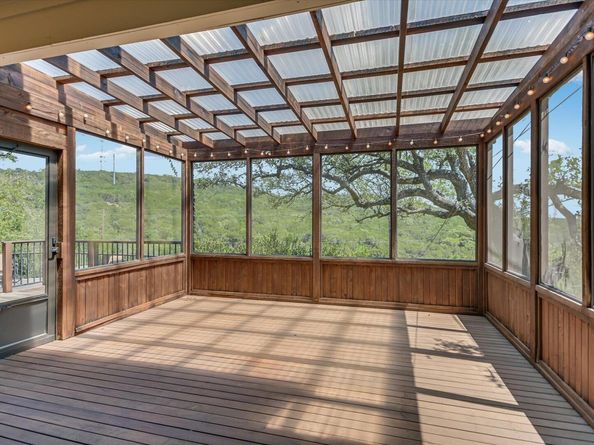 2007 Plumbrook DR, Austin TX 78746