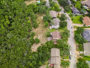 2007 Plumbrook DR, Austin TX 78746
