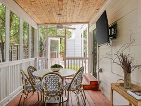 2211 Canterbury ST A, Austin TX 78702