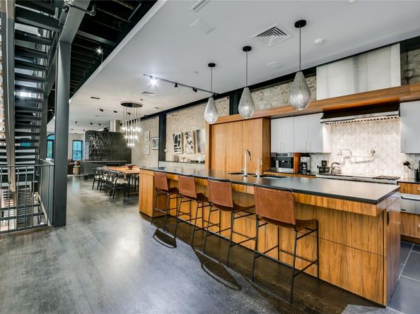 811 Congress Ave, Austin TX 78701