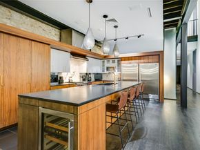 811 Congress Ave, Austin TX 78701