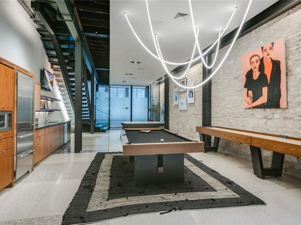 811 Congress Ave, Austin TX 78701