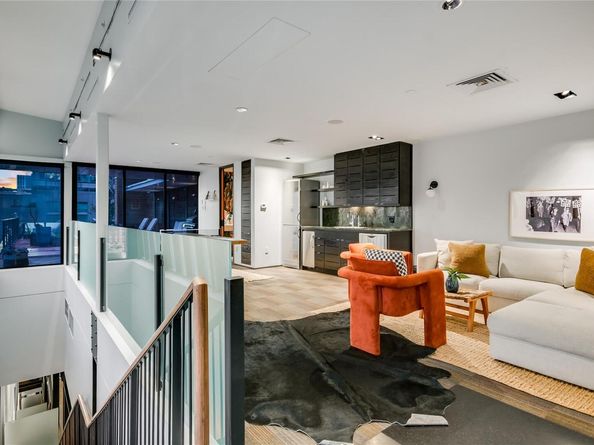 811 Congress Ave, Austin TX 78701