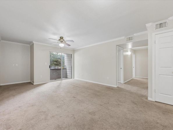 501 W 26th ST 121, Austin TX 78705