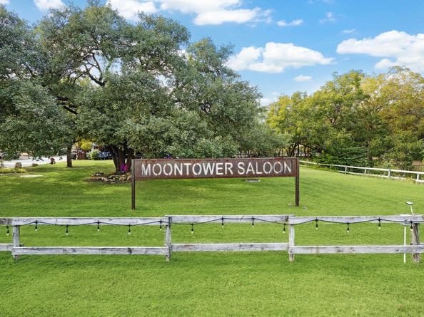2704 Blake ST, Austin TX 78748