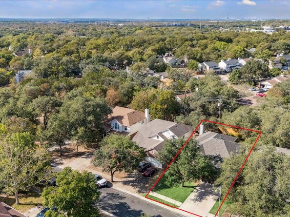 2704 Blake ST, Austin TX 78748