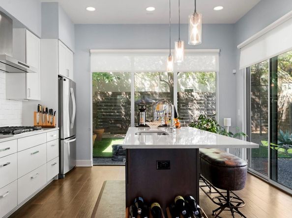 2108 Brackenridge ST B, Austin TX 78704