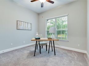 204 Maxwell WAY 39, Austin TX 78738